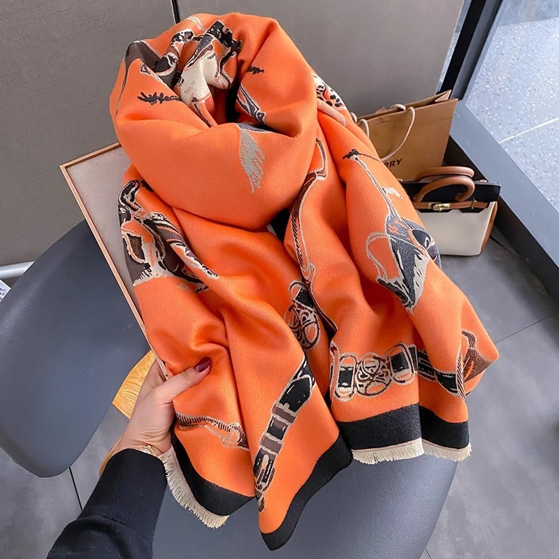 Retro cavaleiro cavalo imitaçã - Cashmere Scarf avaliação e preço